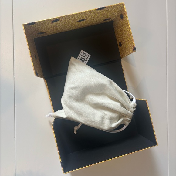 LOEWE NWT Anagram Strap in Jacquard and Calfskin - Navy - Picture 6 of 7